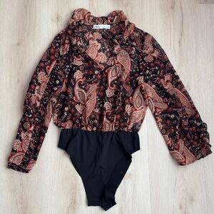 NWOT Zara Paisley Bodysuit - Black and Red